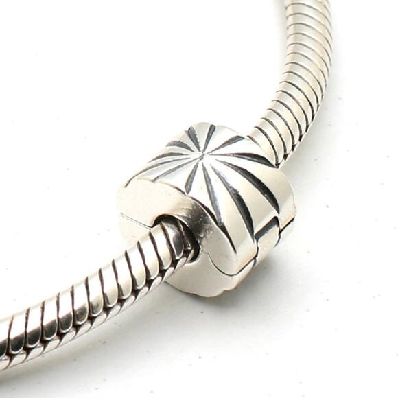 Authentic PANDORA Sunburst Clip Charm -790210 - Picture 2 of 12